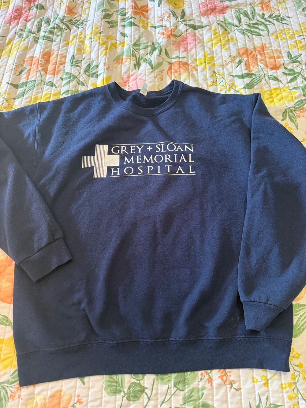 Navy Crewneck Greys Anatomy Sweatshirt size large